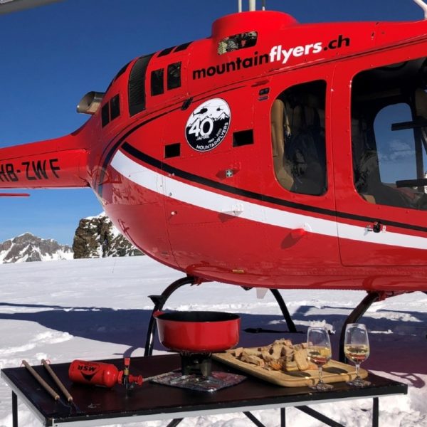 Aperitif oder Fondue auf dem Petersgrat ab Bern-Belp im Hubschrauber