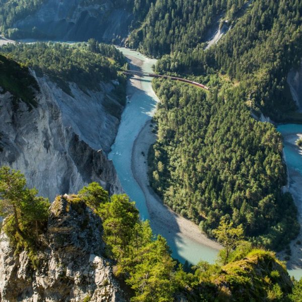 Swiss Grand Canyon mit dem Hubschrauber von Untervaz aus