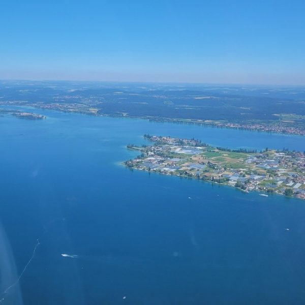 Helicopter flight from Sitterdorf over Lake Constance