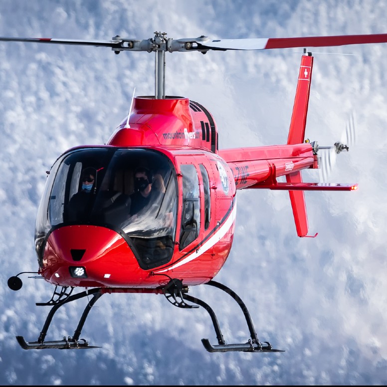 Baptême de l'air en BELL 505 depuis Sion