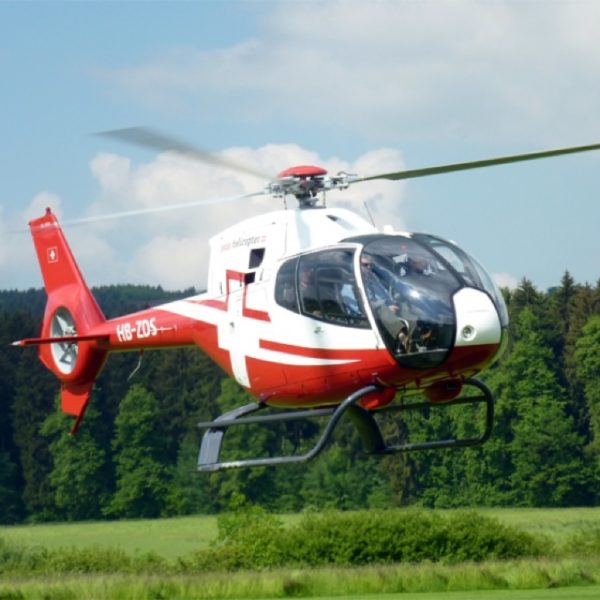 Volo in elicottero COLIBRI EC120 verso il ghiacciaio Diablerets da Épagny