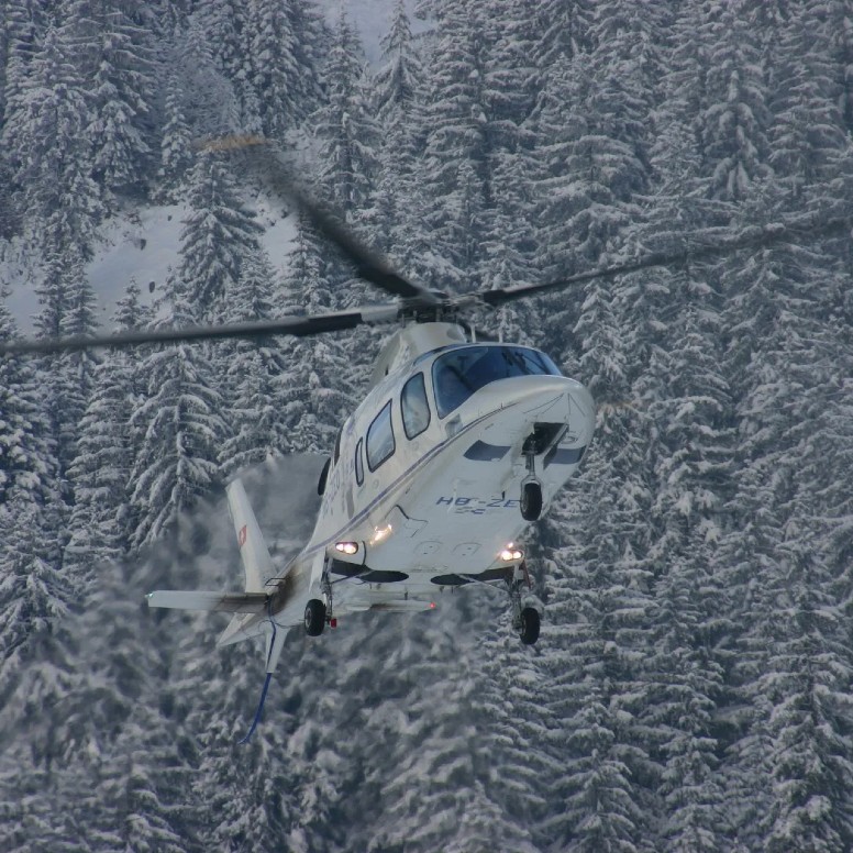 Volo in elicottero sul Cervino da Lodrino