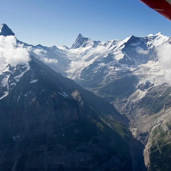 Eiger e atterraggio intermedio in elicottero da Balzers