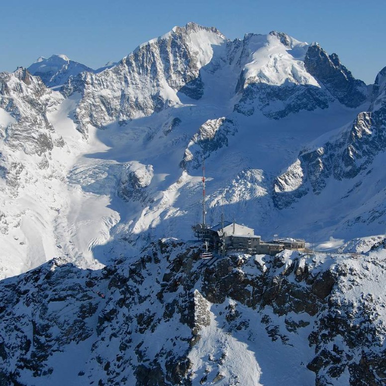 Vol sur le Bernina depuis Samedan en hélicoptère