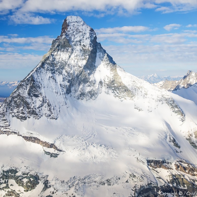 Cervin et Alpes bernoises en hélicoptère depuis Pfaffnau