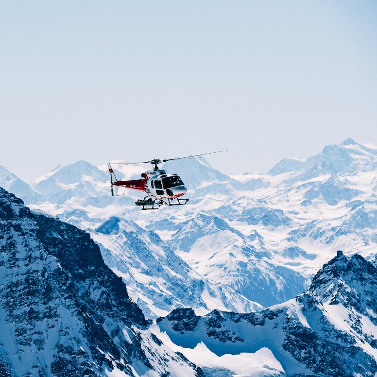 Eiger-Mönch-Jungfrau-sud en hélicoptère depuis Gsteigwiler