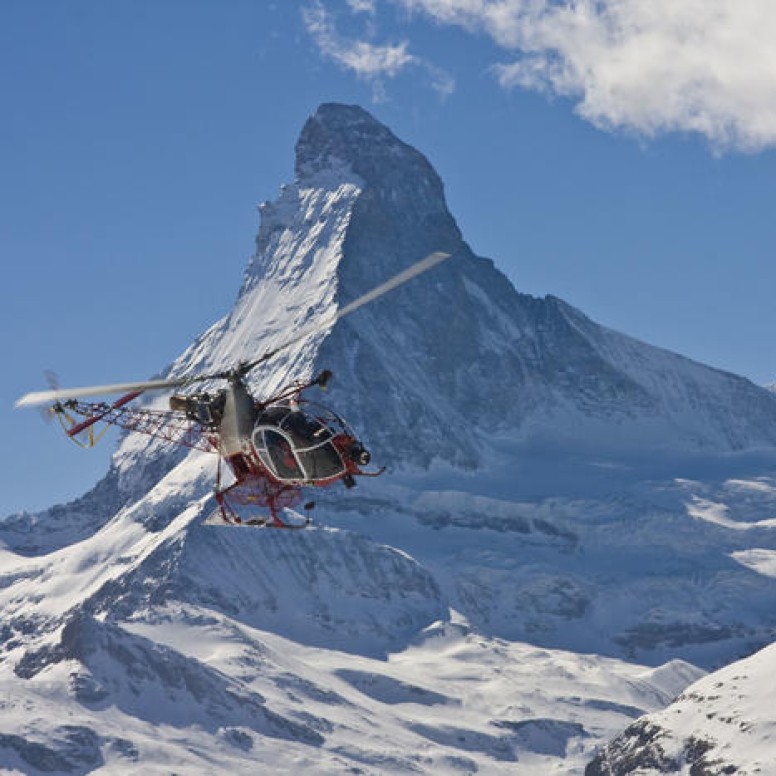 Le mythique Cervin en hélicoptère au départ de Lauterbrunnen