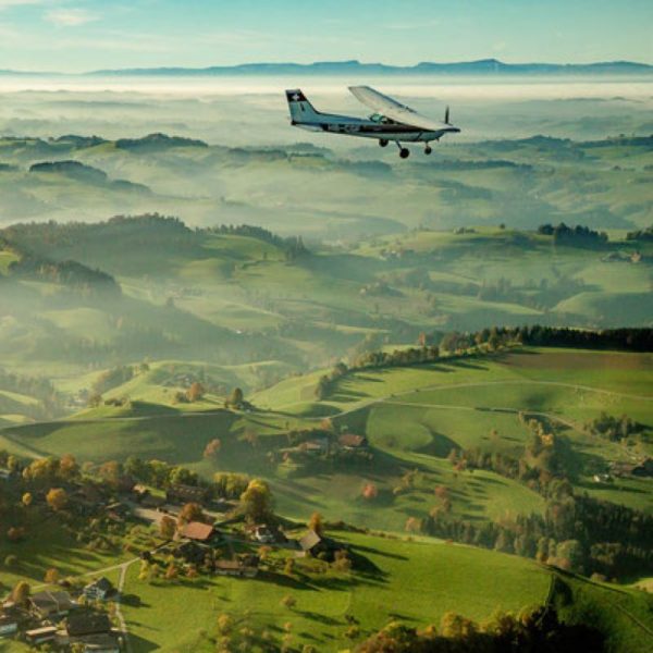 Vol en avion dans l'Oberland bernois au départ de Bienne