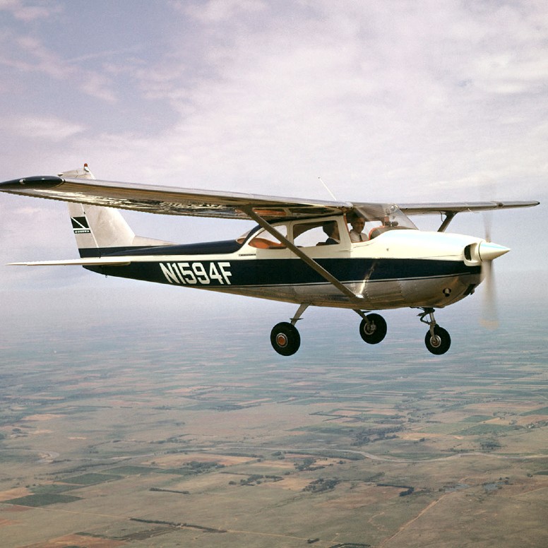 Volo sopra la città di Berna in un Cessna 172