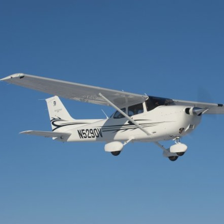 Cessna 172 per un volo a Glärnisch da Buttwil