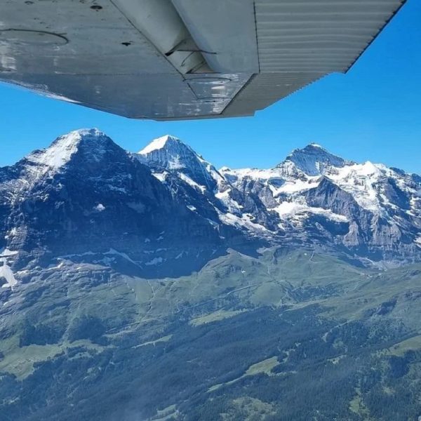 Volo per la Jungfrau da Buttwil