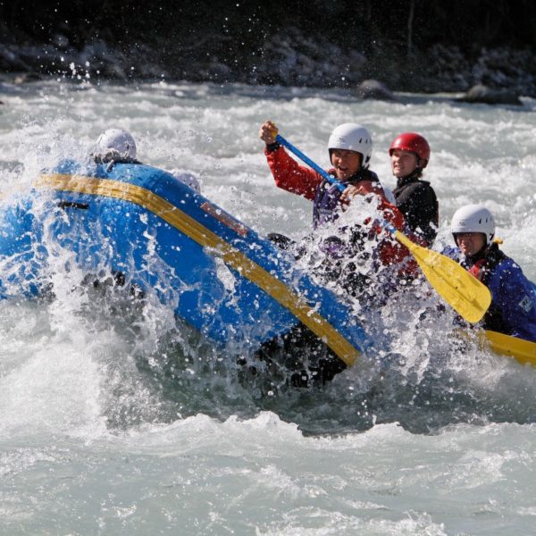 Riverrafting sur le Rhin entre ilanz et Reichenau avec bivouac