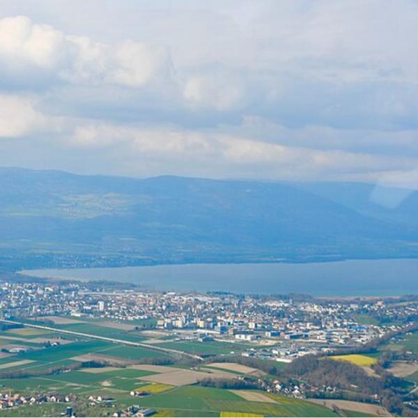 View of Yverdon-les-Bains during a hot-air balloon flight in the canton of Neuchâtel