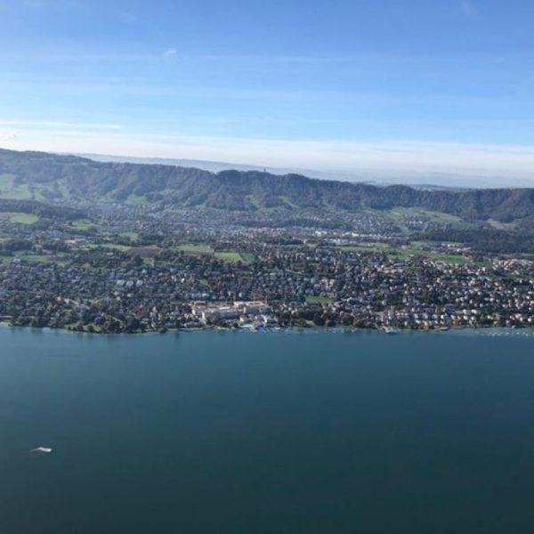 Flug im Heißluftballon über den Zürichsee