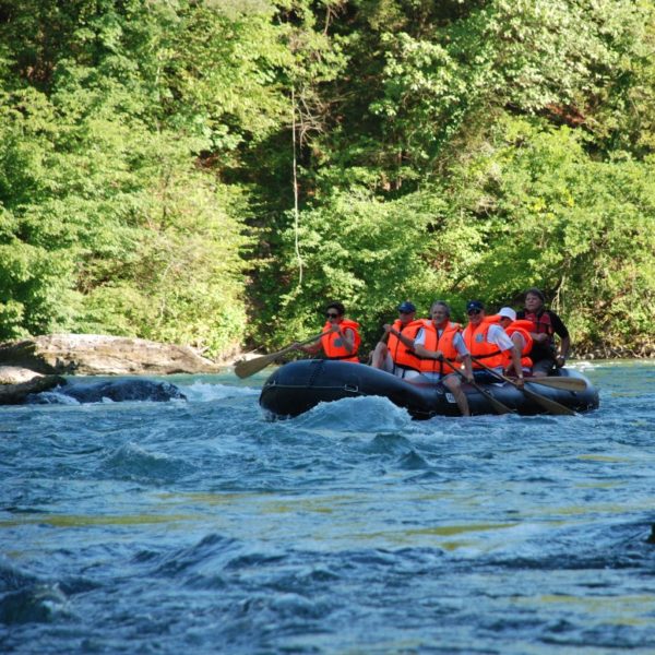 Divertente rafting sulla Reuss da Mellingen a Gebenstorf