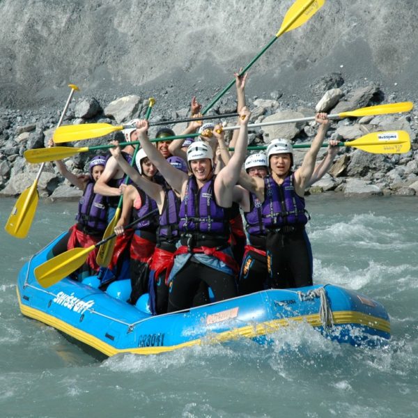 Biwak und Riverrafting auf dem Rhein in Graubünden