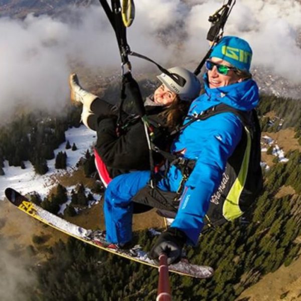 Tandem paragliding flight from Verbier