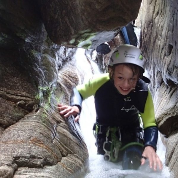 Val Verzasca, le canyon Corippo