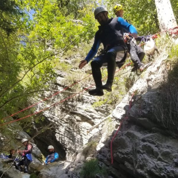 Saltare nel canyon di La Rogne