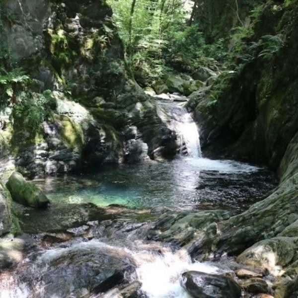 Vasi nel canyon della Val Cugnasco