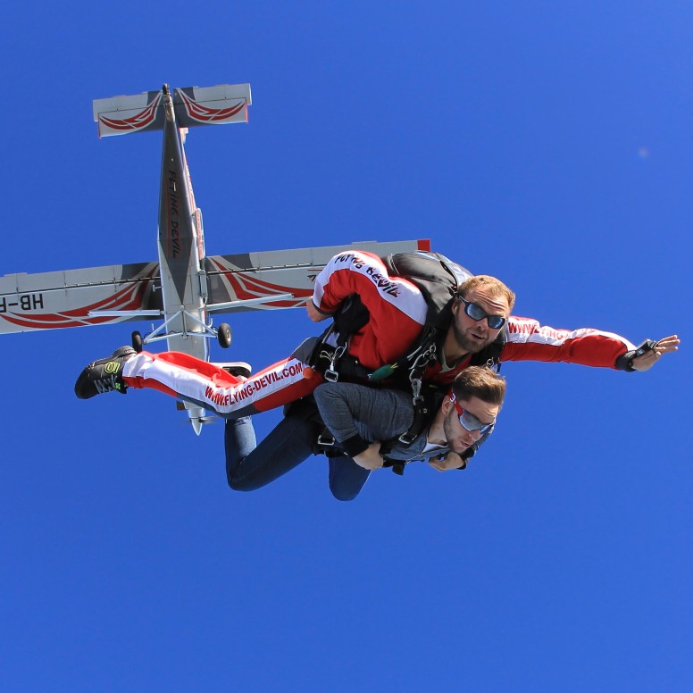 Écuvillens saut en tandem en parachute