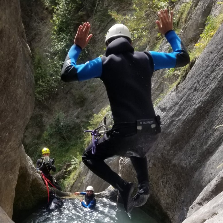 Canyoning dans la Rogne en Valais