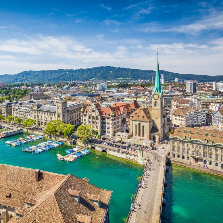 Hot-air balloon flight over Zurich