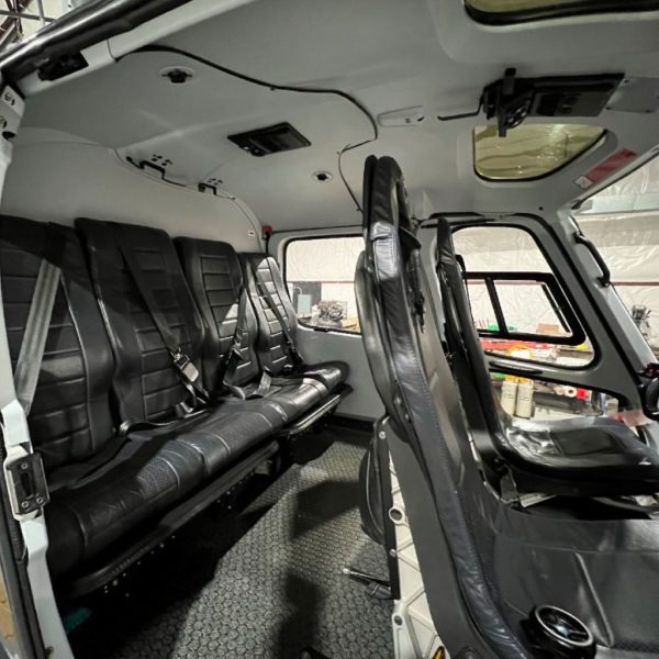 Cabina del simulatore di volo EC135 presso Attikon