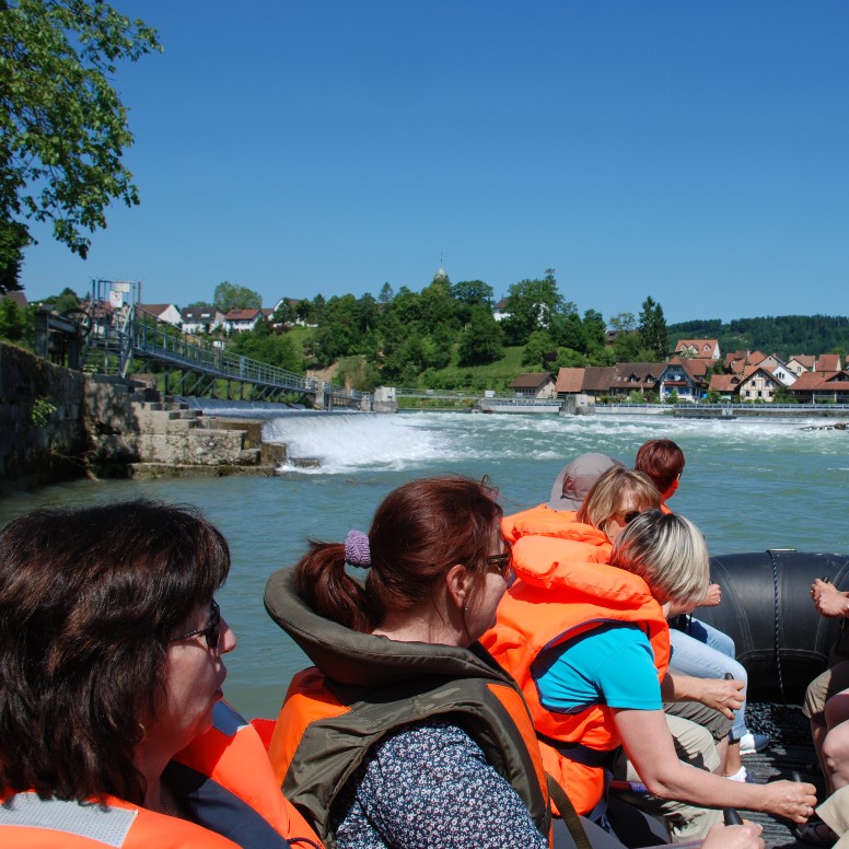 Course d'école easy rafting sur la Reuss entre Bremgarten et Gebenstorf