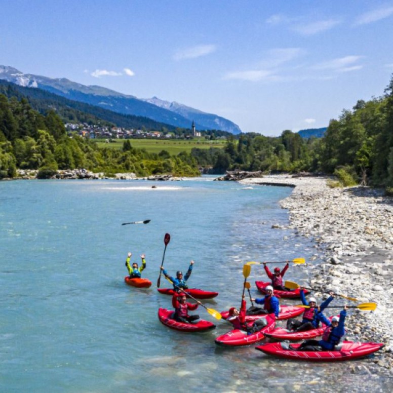 Canoeing, Funyak on the Rhine for a school outing