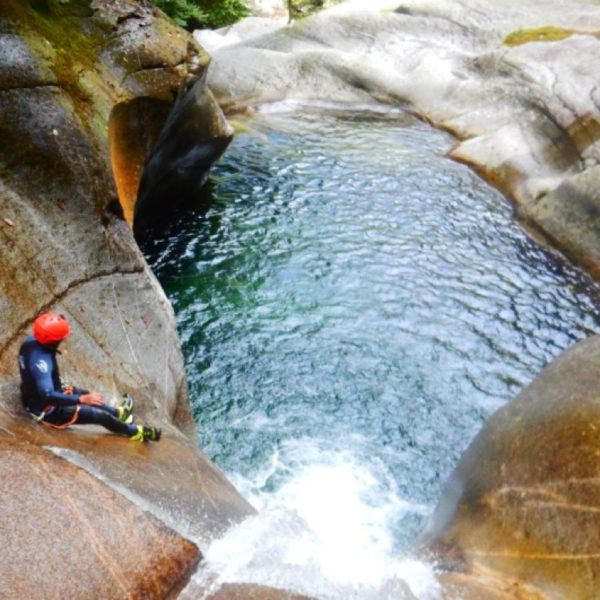 Canyoning dans le canyon du Froda au Tessin