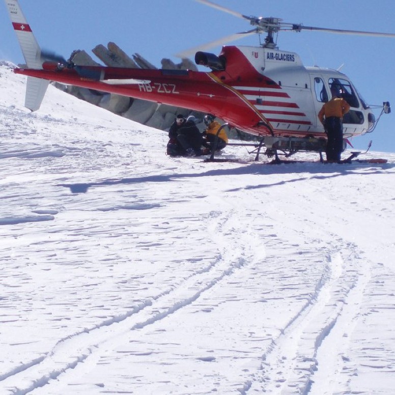 Elicottero nel Vallese verso il Rosablanche