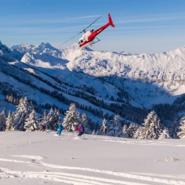 Elicottero sul Wallegg da Gstaad-Grund