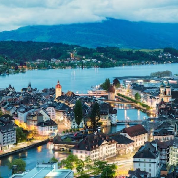 Vol sur Lucerne et l'Emmental en avion depuis Berne-Belp