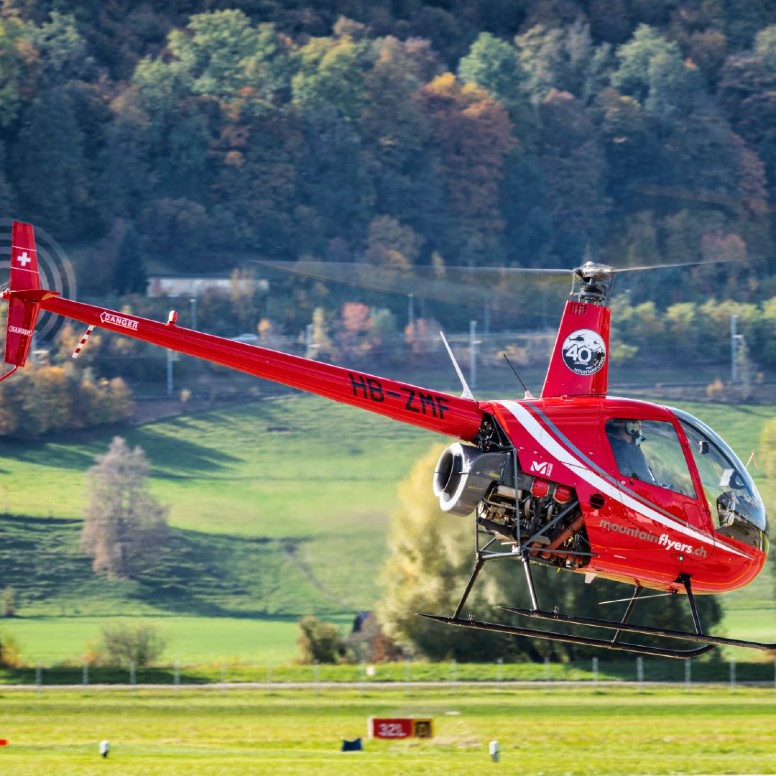 Robinson R22 initiation from Bern-Belp