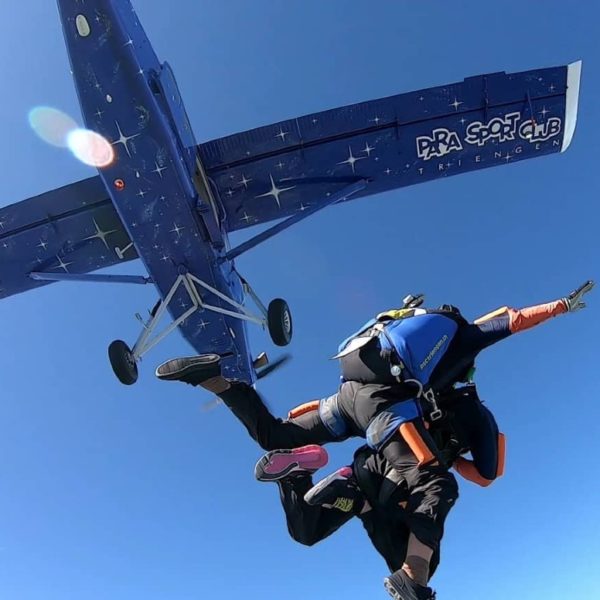 Tandem skydiving in Kägiswil