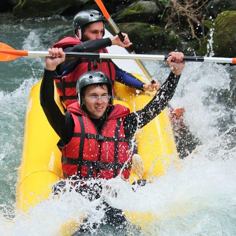 Sousten-Siders auf der Rhone im Funyak-Kanu im Wallis