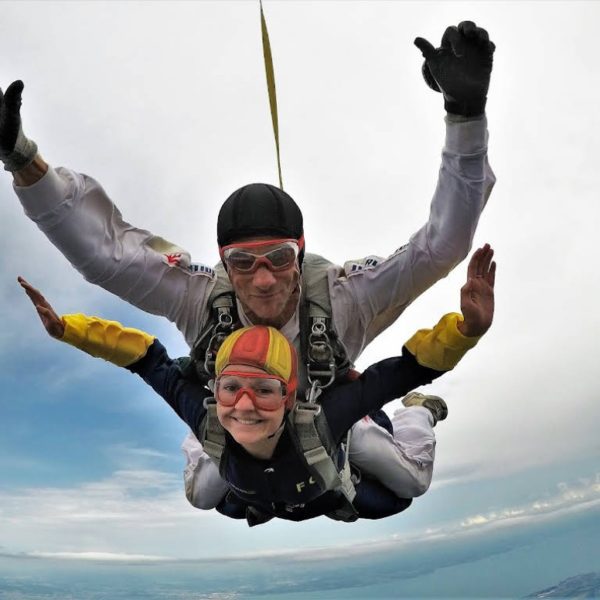 Saut en tandem en parachute en Suisse