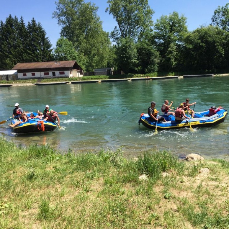 Course d'école avec de l'Easy rafting sur La Reuss entre Bremgarten et Gnadental